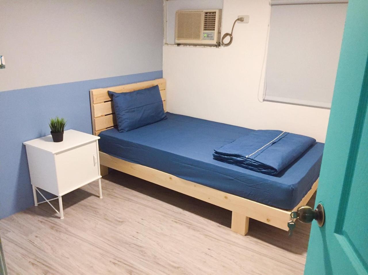 巷弄內的老宅 Hotell Pingtung Eksteriør bilde