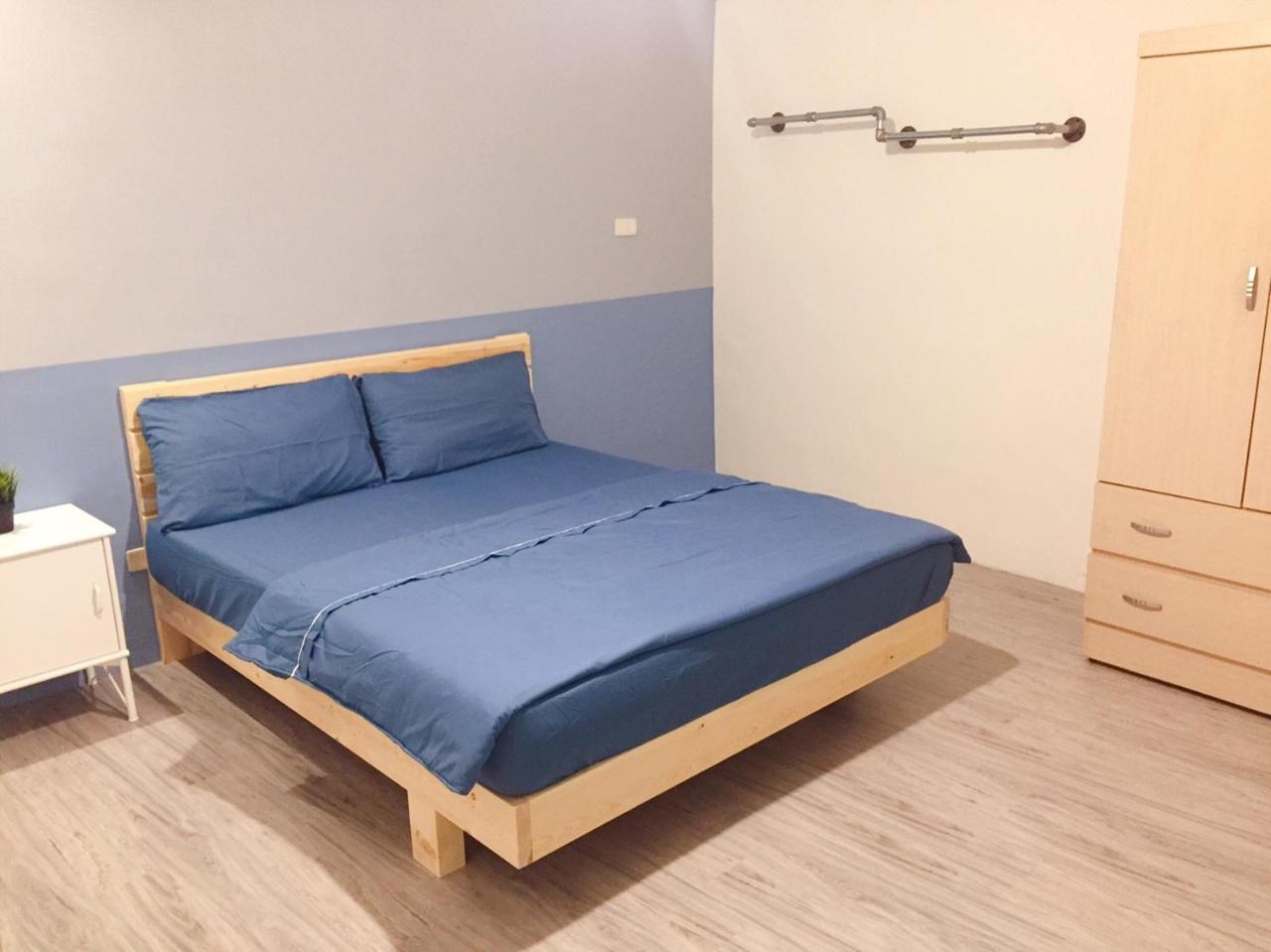 巷弄內的老宅 Hotell Pingtung Eksteriør bilde